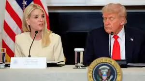 ⚡ BREAKING: Trump Drops the Hammer – Pam Bondi FIRED as Attorney General! Lee Ze